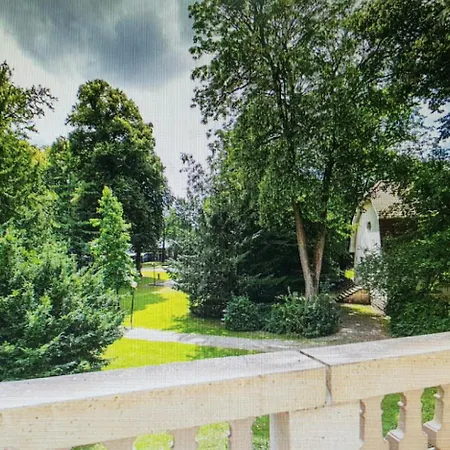 Zentrale Ferienwohnung Im Kurparkhotel באד רוטנפלדה
