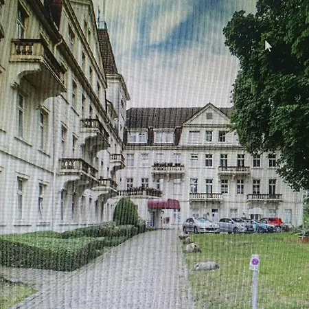 Zentrale Ferienwohnung Im Kurparkhotel דירה 3*