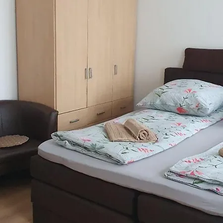 Zentrale Im Kurparkhotel Parkplatz Und Balkon Lejlighed