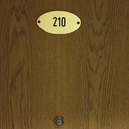 Zentrale Ferienwohnung Im Kurparkhotel דירה